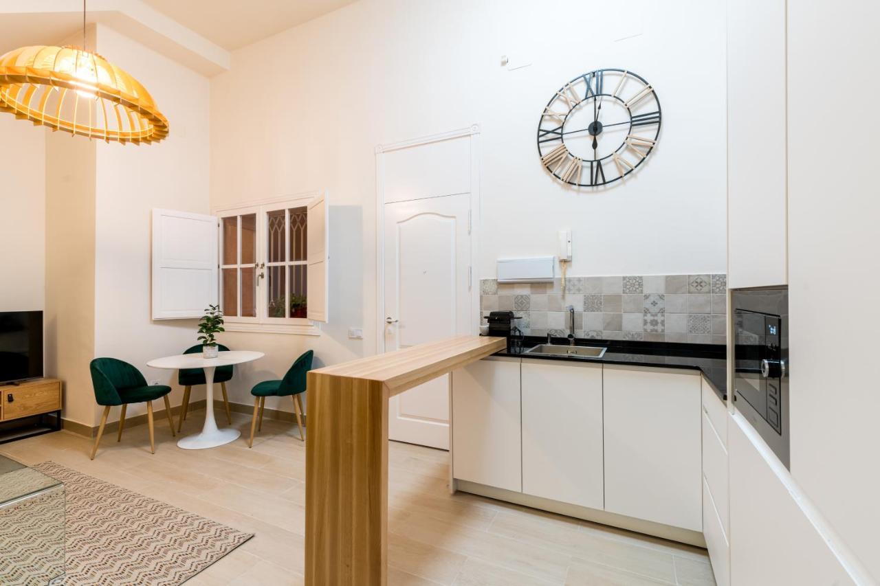 Behouse Cuna Севилья Экстерьер фото